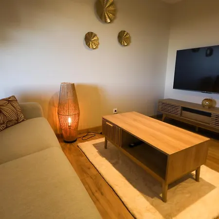 Duplex Avec Terrasse Proche Perouges Meximieux Cnpe Bugey Apartment Faramans (Ain)